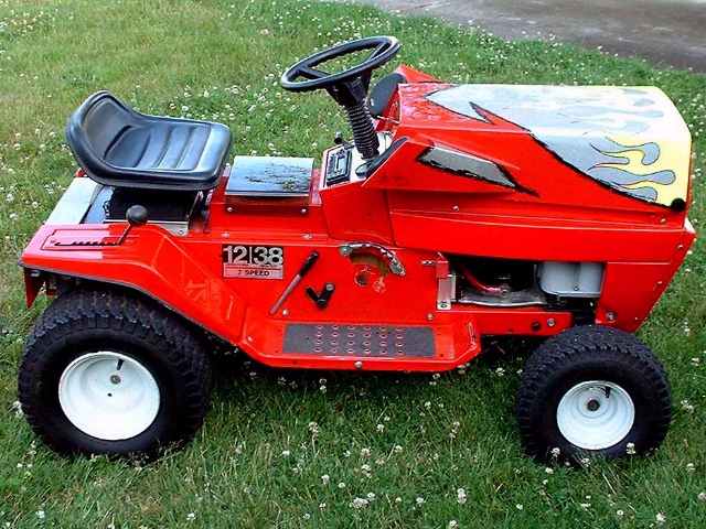 Electric garden tractor